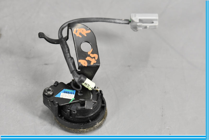 Load image into Gallery viewer, 02-10 Lexus SC430 Front Right Passenger Side Upper Mark Levinson Tweeter Oem
