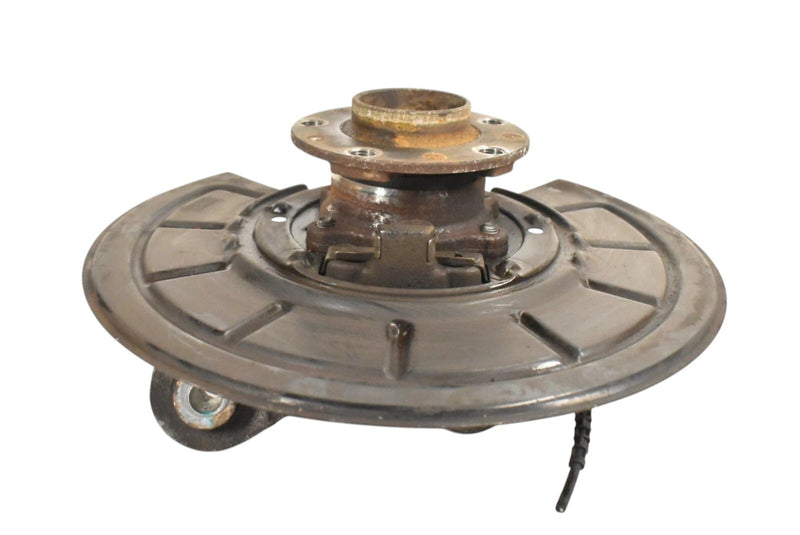 Load image into Gallery viewer, 14-17 Maserati Ghibli Rear Right Passenger Spindle Knuckle Hub 670006805 Oem
