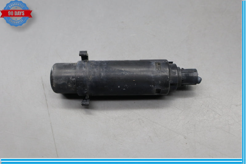 Load image into Gallery viewer, 10-16 Porsche Panamera 970 Front Right Headlight Washer Spray Nozzle Jet Oem
