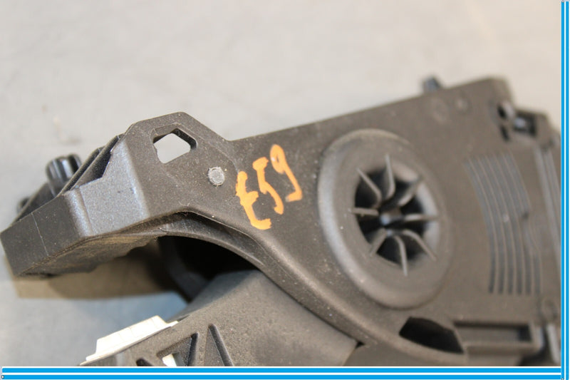 Load image into Gallery viewer, 11-17 Audi A8 Quattro Front Gas Accelerator Throttle Pedal Oem
