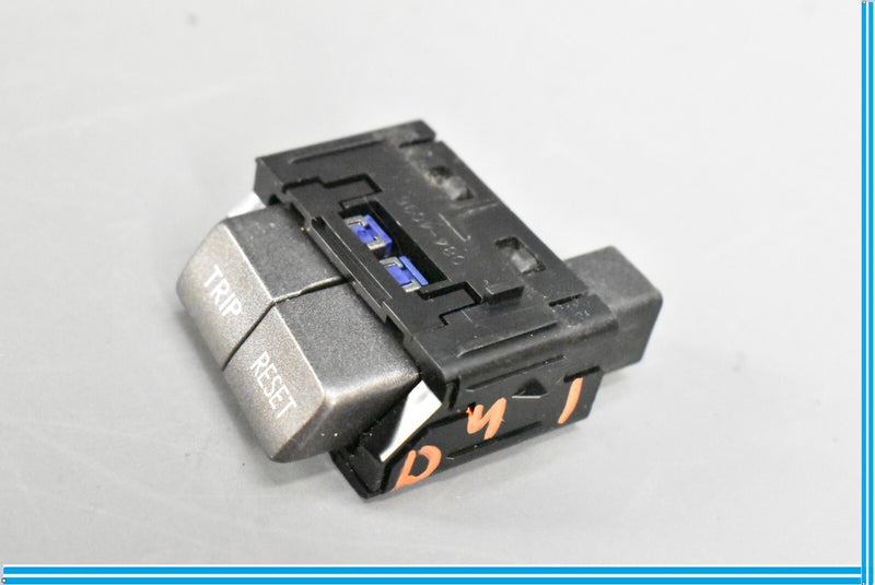 Load image into Gallery viewer, LEXUS LS460 XF40 INSTRUMENT CLUSTER TRIP RESET SWITCH BUTTON OEM 2007 - 2012
