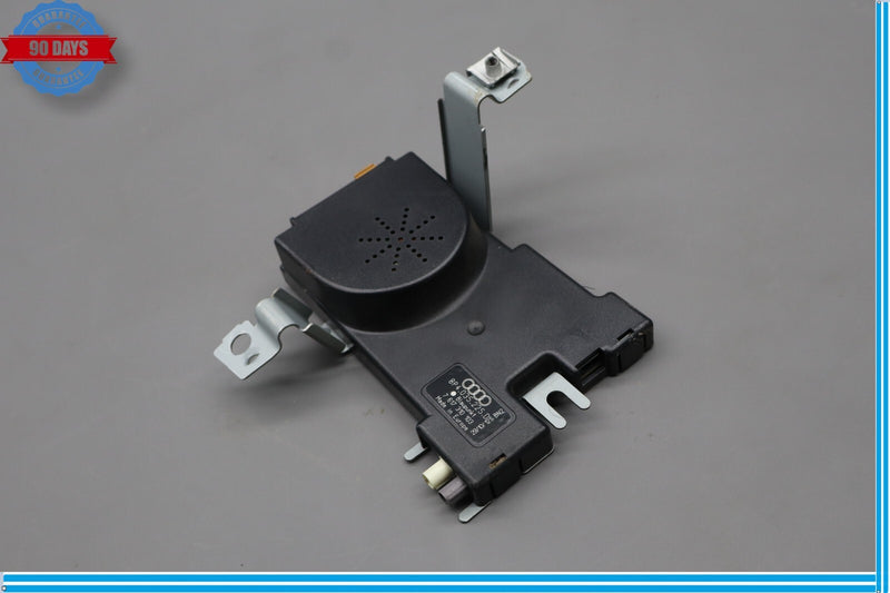 Load image into Gallery viewer, 08-13 Audi A3 A3 Quattro Left Lower Radio Antenna Booster AMP Amplifier Oem
