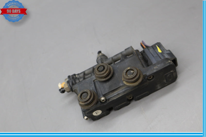 Load image into Gallery viewer, 06-13 Land Rover Range Rover Sport Air Suspension Valve Block EAS Oem

