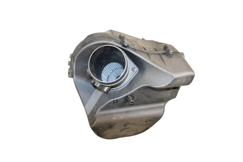 Load image into Gallery viewer, 2011-2012 Audi A8 Quattro Right Passenger Side Air Cleaner Filter Box Oem

