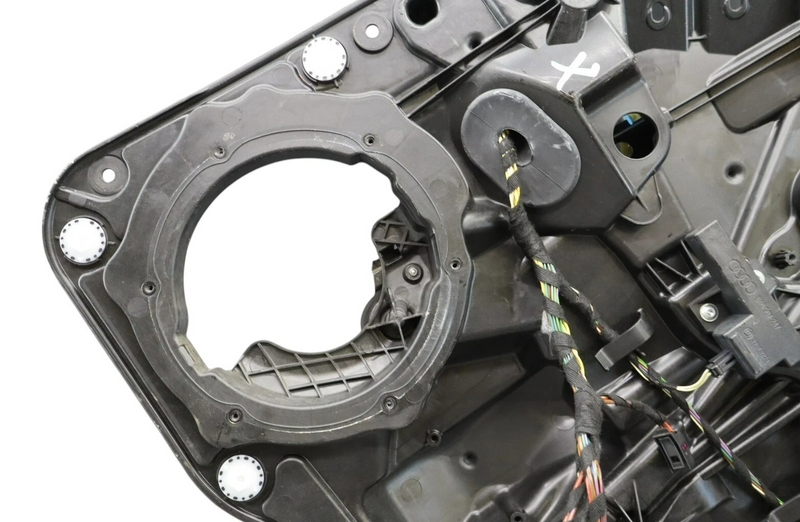 Load image into Gallery viewer, 11-17 Volkswagen VW Touareg Rear Right Side Door Window Regulator &amp; Panel Oem
