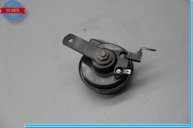 Load image into Gallery viewer, 97-09 Mercedes W209 CLK550 C350 Left Side High Tone Note Signal Horn Oem
