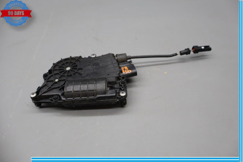 Load image into Gallery viewer, 09-16 BMW 750Li Xdrive 528i Front Right Passenger Soft Close Door Actuator Oem
