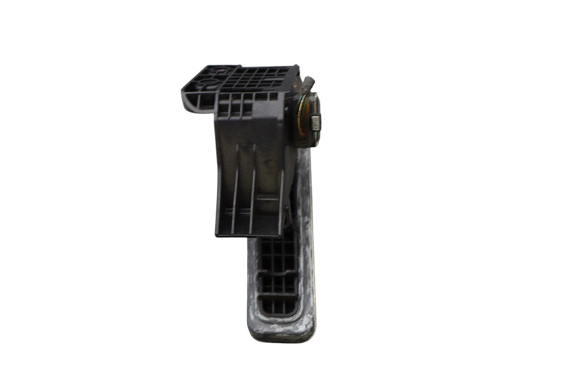 Load image into Gallery viewer, 08-20 Mercedes W212 E550 CLS550 Gas Throttle Pedal Accelerator A2043001204 Oem
