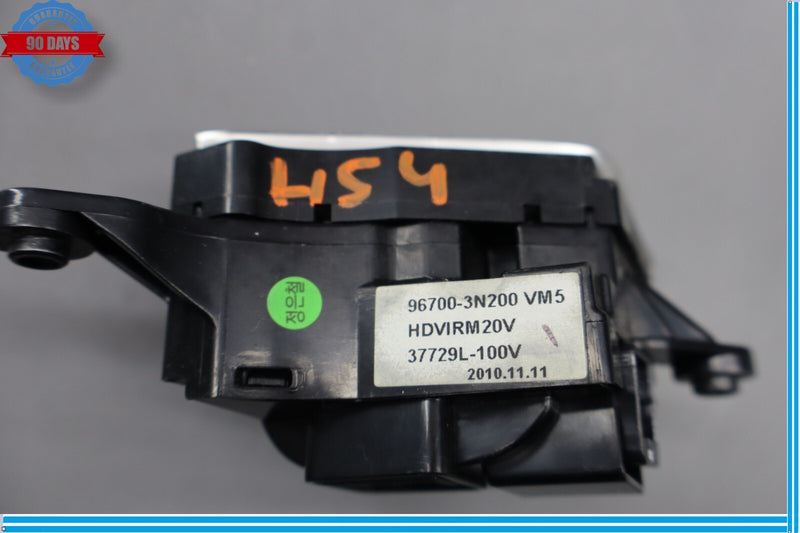 Load image into Gallery viewer, 11-13 Hyundai Equus SIG Steering Wheel Cruise Audio Radio Control Switch Oem
