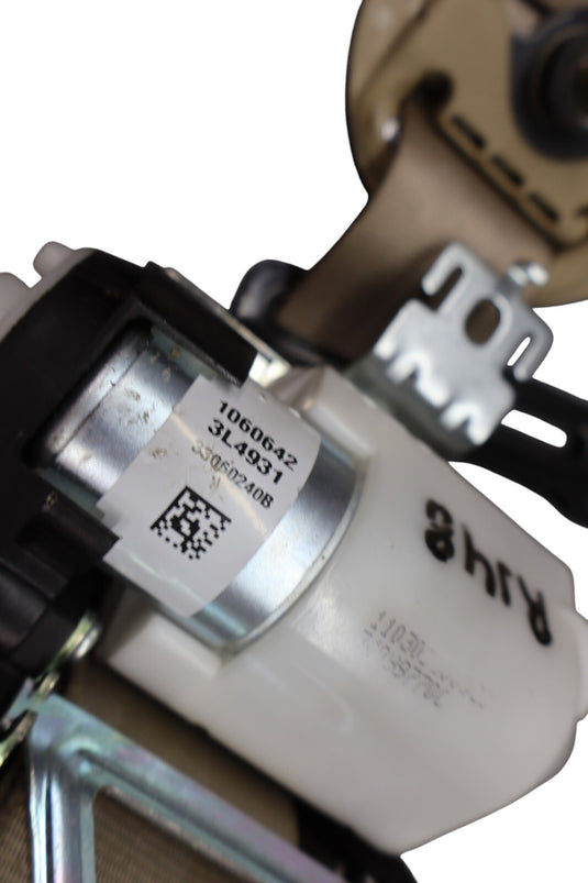 11-13 Hyundai  Equus SIG Front Right Passenger Side Seat Belt Retractor Oem