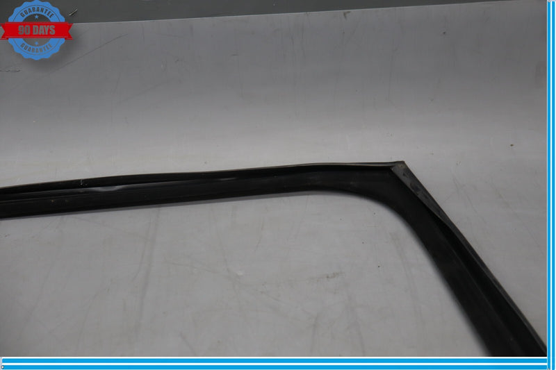 Load image into Gallery viewer, 14-17 Land Rover Range Sport Rear Right Side Door Window Rubber Impact Strip Oem
