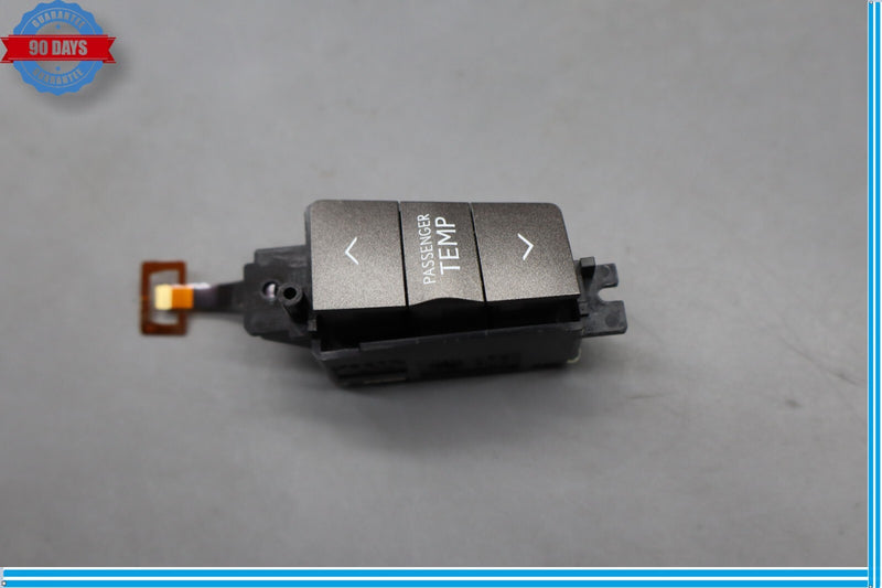 Load image into Gallery viewer, 07-09 Lexus XF40 LS460 Passenger Temp Up Down Control Switch Black Oem
