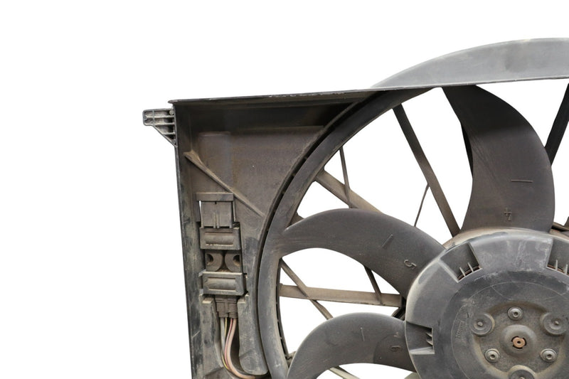 Load image into Gallery viewer, 03-11 Mercedes CLS550 E350 Engine Motor Cooling Radiator Fan Motor Assembly Oem
