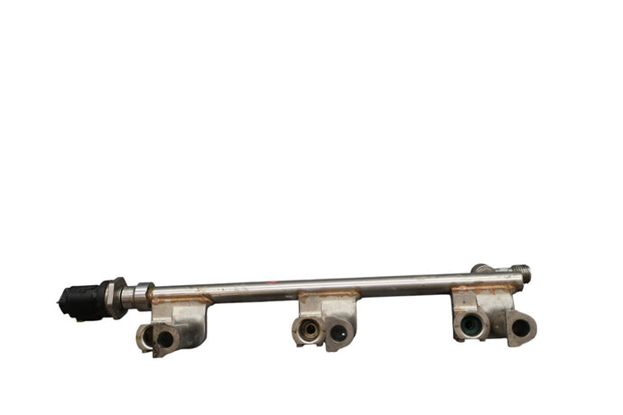 13–21 Jaguar XJ XE F-Type 3.0L  Engine Fuel Rail DX239G774AA 0261555120 Oem