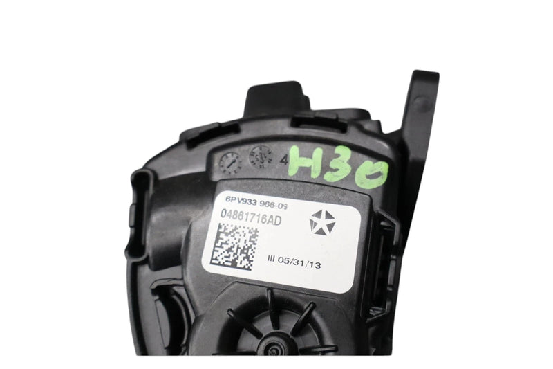 Load image into Gallery viewer, 14-17 Maserati Ghibli Gas Accelerator Acceleration Brake Pedal 04861716AD Oem
