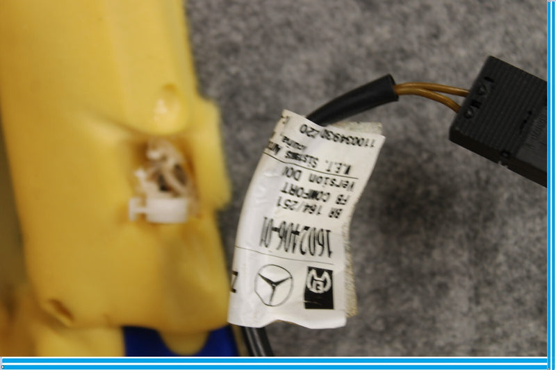 Load image into Gallery viewer, 07-12 Mercedes X164 GL550 GL450 Front Right Side Bottom Lower Seat Cushion Oem
