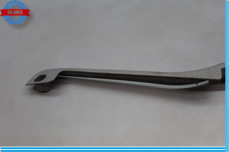 Load image into Gallery viewer, 03-11 Mercedes W219 CLS500 E350 Rear Right Seat Belt Buckle Lower Trim Oem
