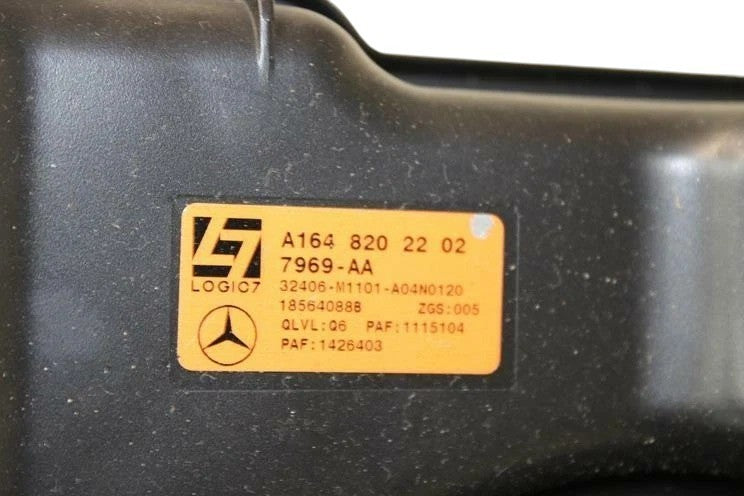 Load image into Gallery viewer, 06-11 Mercedes W164 ML350 ML500 Rear Harman Kardon Sub Woofer Subwoofer OEM
