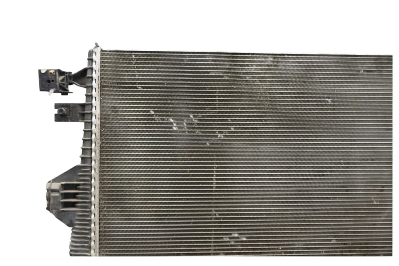 Load image into Gallery viewer, 11-17 Volkswagen VW Touareg Engine Water Cooling Radiator 95810613210 OEM
