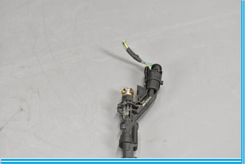 Load image into Gallery viewer, 10-19 Jaguar XJ XJL Range Rover Fuel Injector Only 1 Oem
