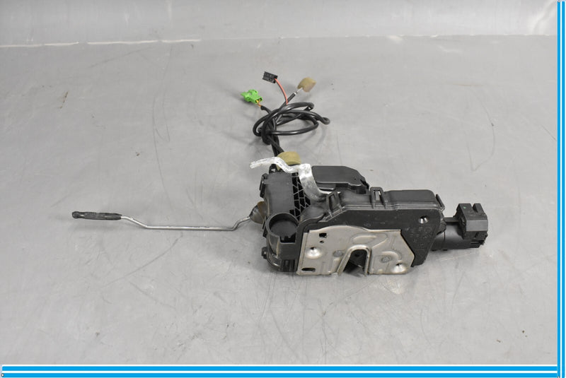 Load image into Gallery viewer, 06-11 Mercedes CLS550 W219 Front Right Passenger Side Exterior Door Lock Oem
