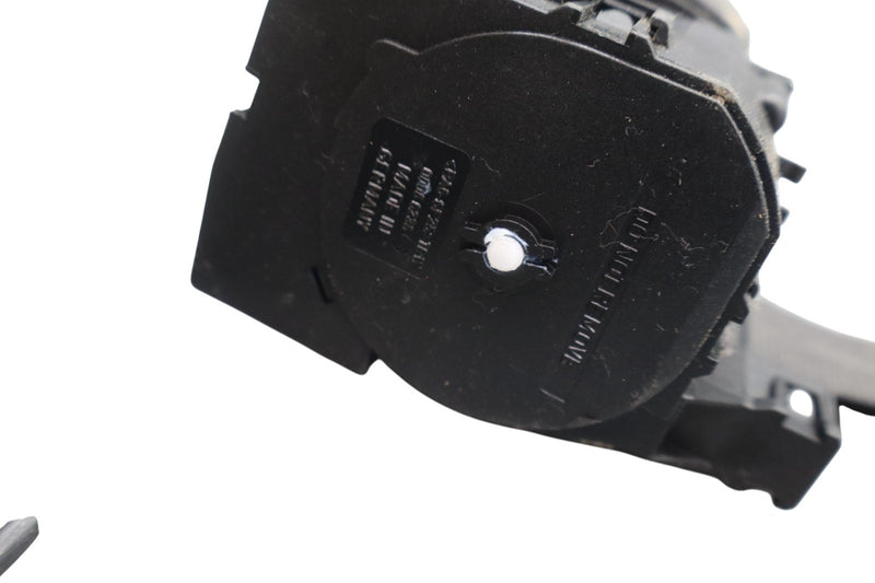 Load image into Gallery viewer, 07-15 Jaguar XK XKR X150 Front Right Passenger Side Seat Belt Retractor Oem
