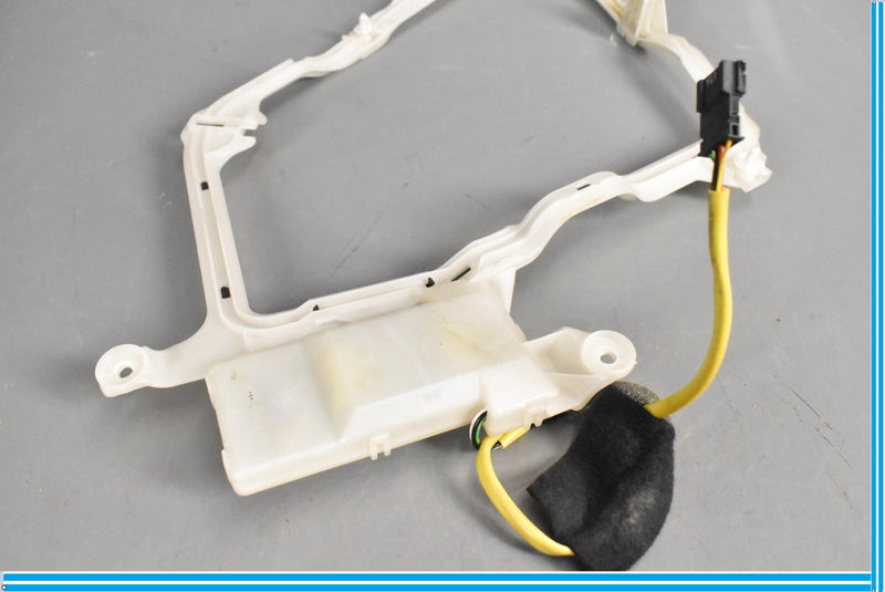Load image into Gallery viewer, 00-06 Mercedes S500 S55 AMG W220 Front Right Keyless Go Entry Antenna Oem
