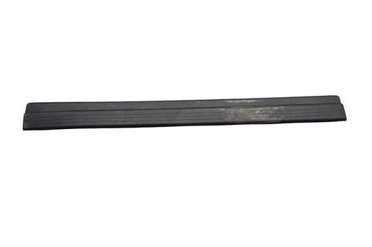 10-18 Mercedes CLS550 E350 Front Right Door Sill Scuff Plate Trim Cover Oem