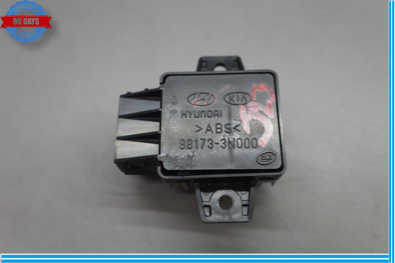 Load image into Gallery viewer, 11-13 Hyundai Equus Front Left Driver Side Seat Lumbar Adjustment Switch Oem
