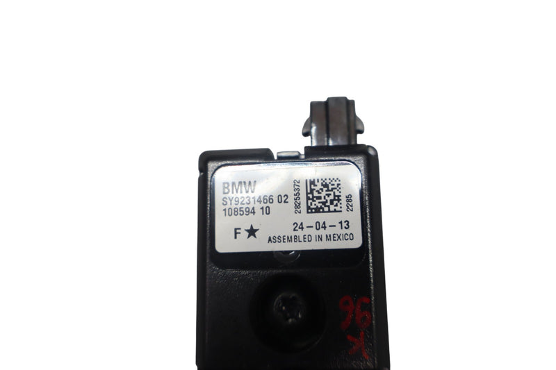 Load image into Gallery viewer, 12-18 BMW 320i 328i 428i F30 Rear Antenna Amplifier AMP Module Unit Oem
