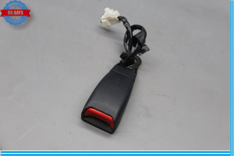 Load image into Gallery viewer, 02-06 Lexus SC430 Front Left Driver Side Seat Belt Seatbelt Buckle Receiver Oem
