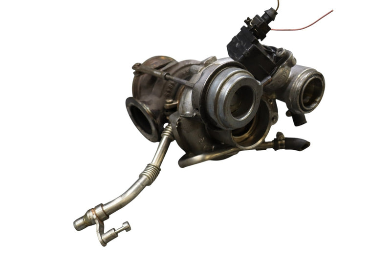 Load image into Gallery viewer, 09-12 BMW 750Li 750i Left Turbo Charger Turbocharger Housing 7576985 Oem
