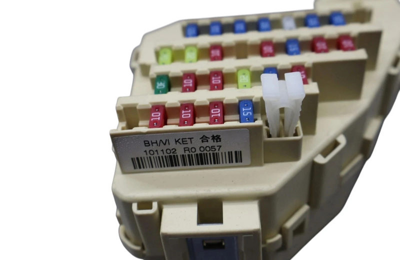 Load image into Gallery viewer, 11-13 Hyundai Equus Passenger Inside Fuse Junction Box Module 919503N301 Oem
