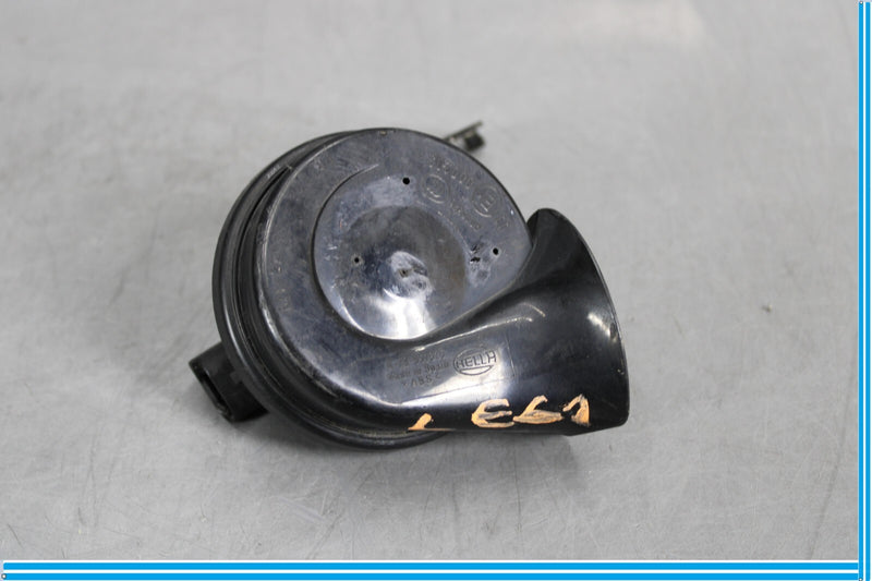 Load image into Gallery viewer, 09-15 BMW 750I 750LI F01 Front Left Driver Side High Tone Pitch Horn Signal Oem
