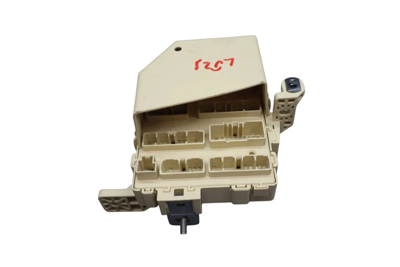 Load image into Gallery viewer, 12-13 Hyundai Equus SIG Left Driver Dash Interior Relay Fuse Box Junction Oem

