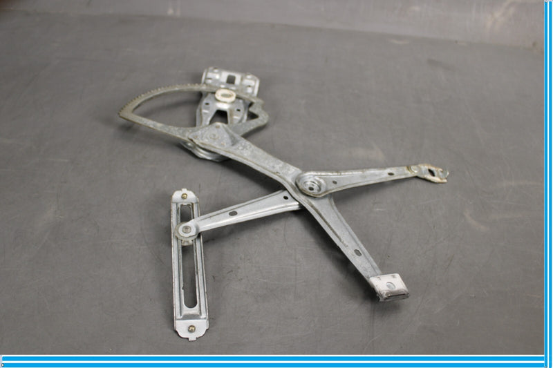 Load image into Gallery viewer, 98-02 Mercedes W210 E320 Front Right Side Door Window Regulator Oem
