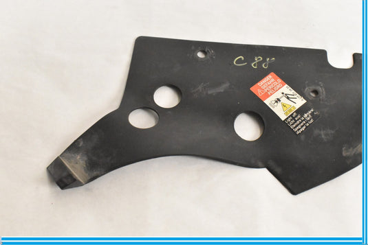 MERCEDES R230 SL-CLASS PASSENGER/RIGHT FRONT HEADLIGHT ACCESS COVER 03-08