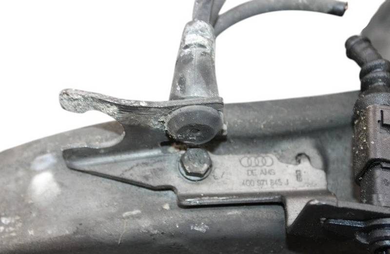 Load image into Gallery viewer, 12-18 Audi A7 Quattro Rear Left Driver Side Spindle Knuckle Hub Bearing Oem
