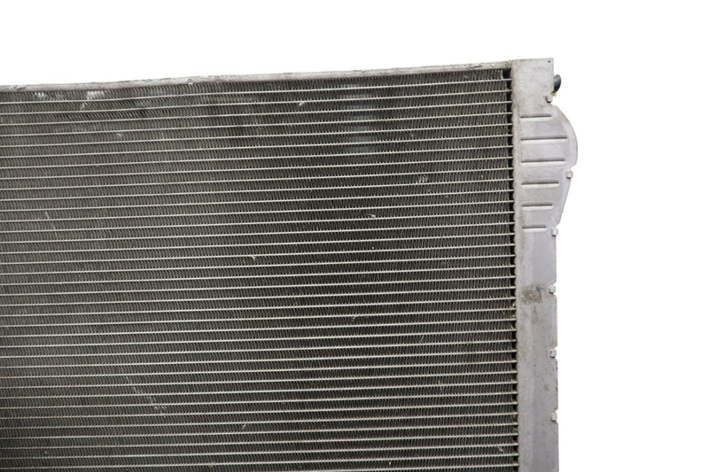 Load image into Gallery viewer, 07-10 BMW X5 E70 Front Engine Motor Cooler Cooling Radiator 17117585036 Oem
