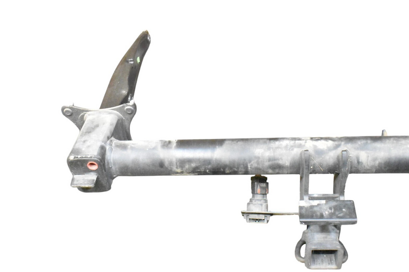 Load image into Gallery viewer, 07-12 Mercedes X164 GL450 GL550 Trailer Rear Tow Hitch Reinforcement Bar OEM
