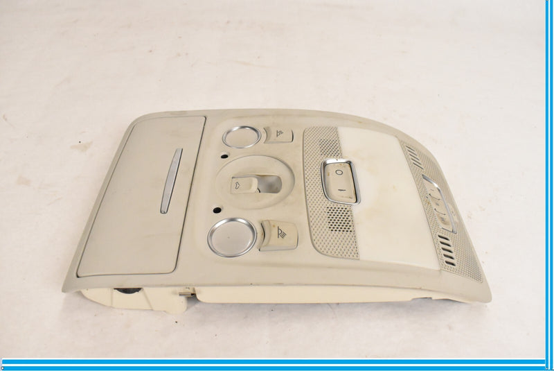 Load image into Gallery viewer, 2008-2012 AUDI A4 S4 A5 S5 Q5 SQ5 OVERHEAD DOME LIGHT CONSOLE 8T0 947 135 H OEM
