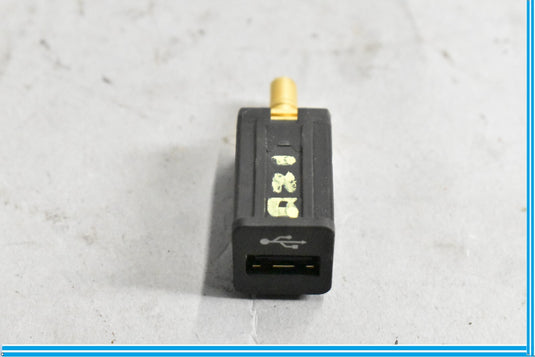 09-15 BMW 750i 750Li F01 F02 USB Socket Input Receiver 9167196 Oem