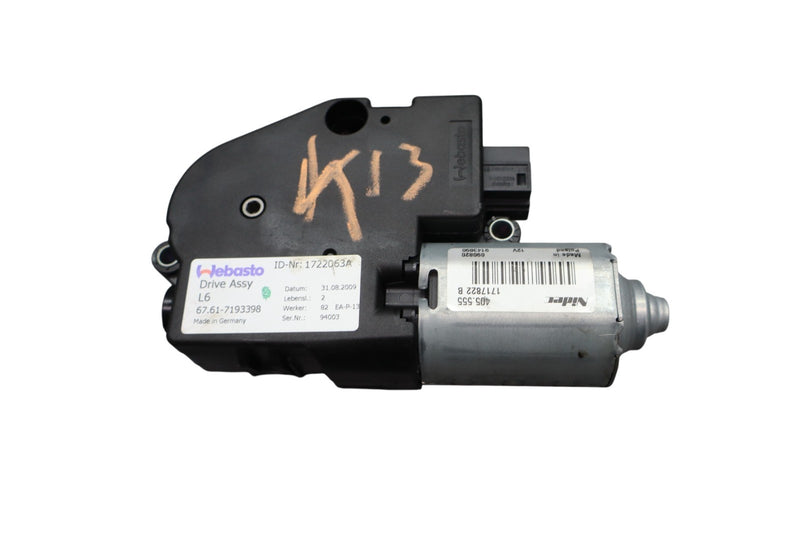 Load image into Gallery viewer, 09-19 BMW 750Li 750Li xDrive Panoramic Sun Roof Sunroof Motor Assembly Oem
