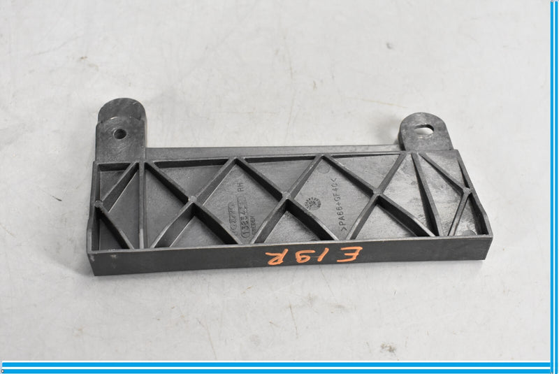 Load image into Gallery viewer, 06-13 Volvo C70 Front Right Roof Sun Visor Trim Liner Support Mount Bracket Oem
