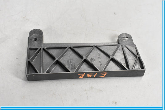 06-13 Volvo C70 Front Right Roof Sun Visor Trim Liner Support Mount Bracket Oem