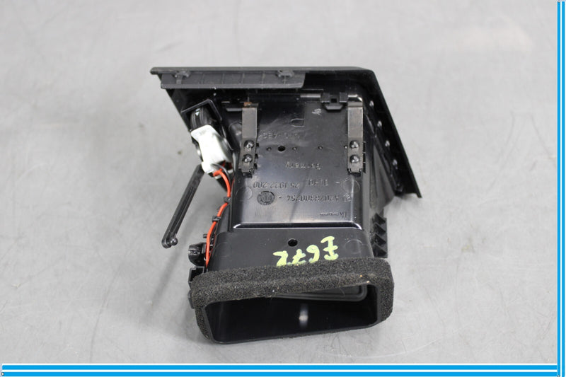 Load image into Gallery viewer, 10-17 Mercedes E350 E550 W207 Right Side Grille Ac Air Vent Dashboard Oem
