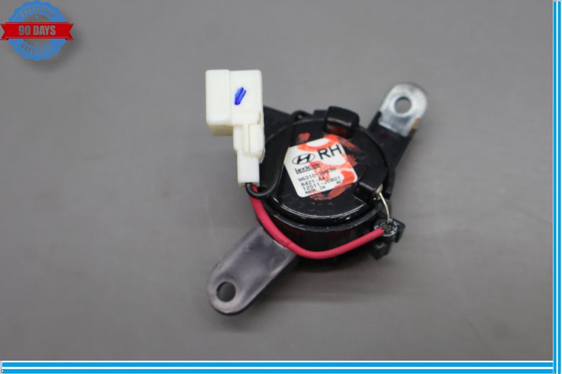 Load image into Gallery viewer, 09-16 Hyundai Equus SIG Rear Right Passenger Side Door Panel Speaker Tweeter Oem
