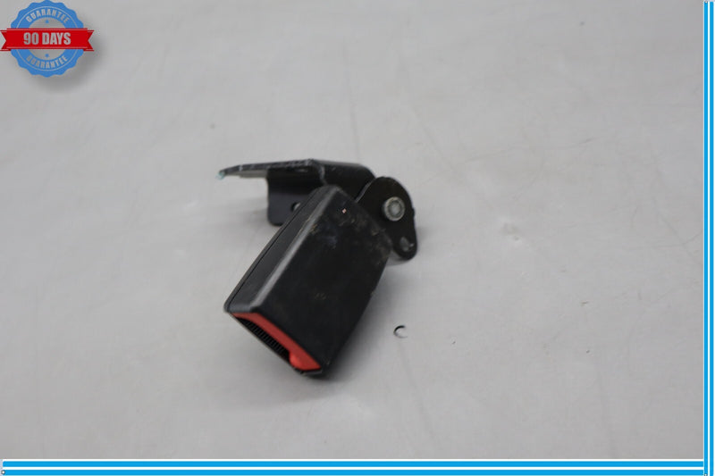 Load image into Gallery viewer, 10-17 Mercedes W204 C250 Rear Left Side Seatbelt Seat Belt Buckle End Oem
