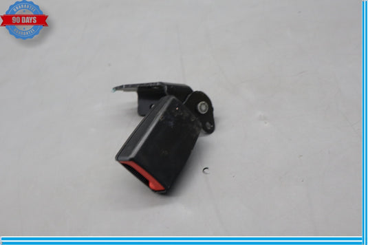10-17 Mercedes W204 C250 Rear Left Side Seatbelt Seat Belt Buckle End Oem