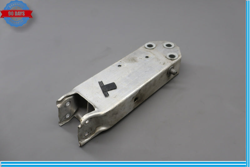 Load image into Gallery viewer, 09-15 BMW 750Li xDrive Front Left Driver Reinforcement Bar Mount Bracket Oem
